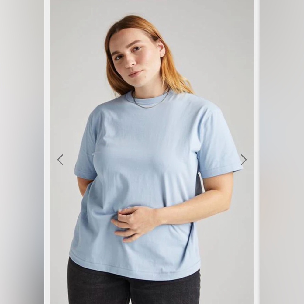 Richer Poorer Weighted Tee - Blue Fog